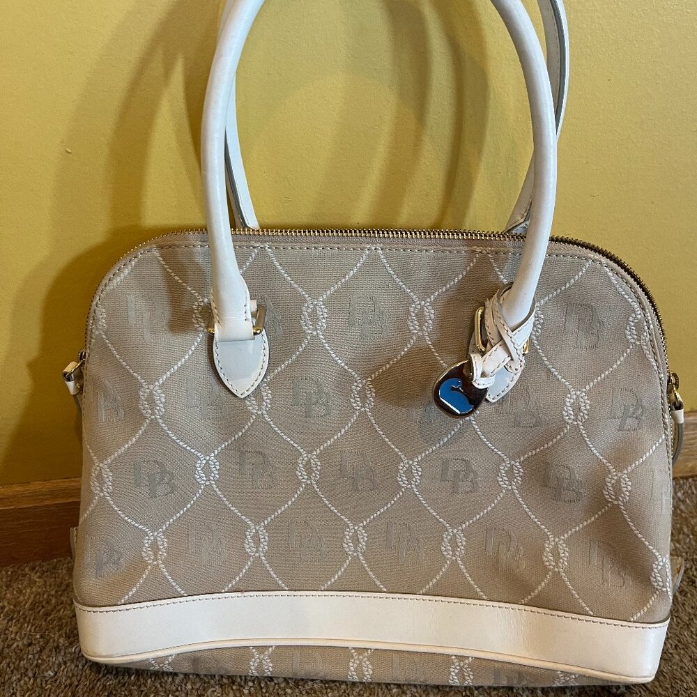 Dooney & Bourke Tote